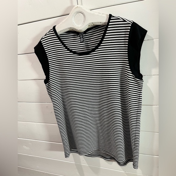 🖤 JONES NEW YORK – Striped Sleeveless Top – Size L - Picture 4 of 7